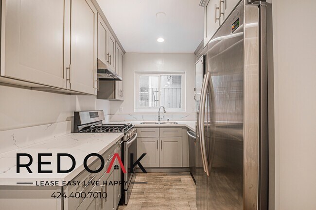 Building Photo - 1023 Hayworth Ave