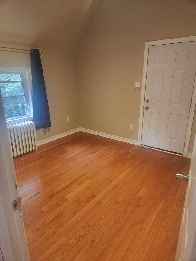 388 King St W Unit 4, Brockville, ON K6V 3S6 Apartment for Rent in Brockville, ON