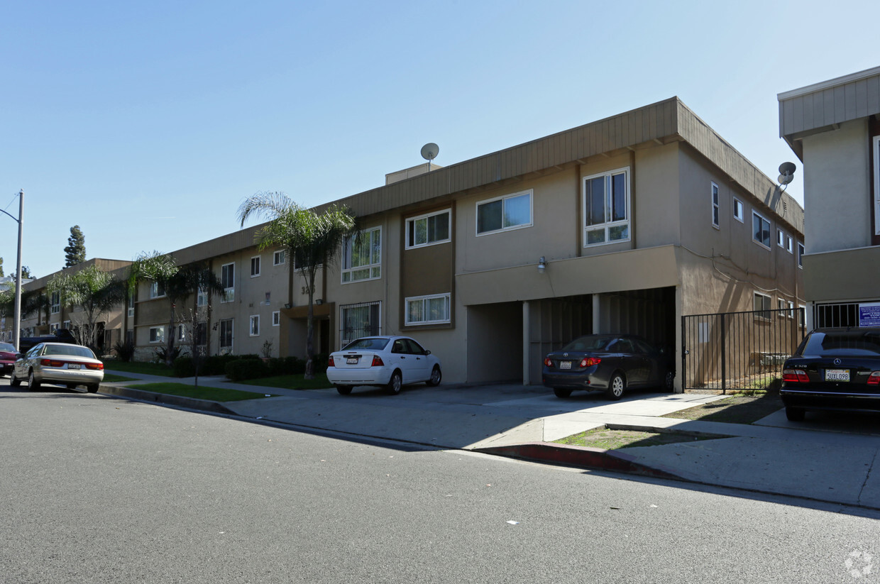 3216 W 99th St, Inglewood, CA 90305 - Apartments in Inglewood, CA ...