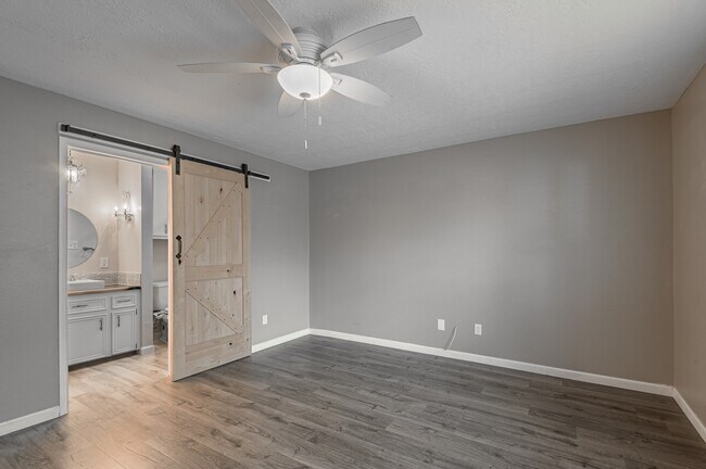 Foto del edificio - 1022 Landing Way