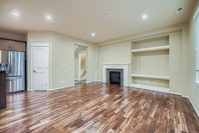 Foto del edificio - Stunning 3BD / 3BA Redmond Home. Spacious, Updated & Designed for Comfort!