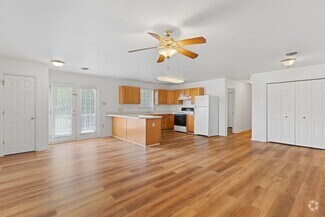 Building Photo - 809 Griffin Blvd