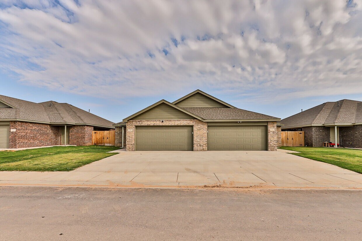 Primary Photo - 5508 122nd Street