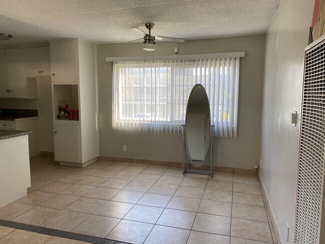 Foto del edificio - 303 S Avenue 57