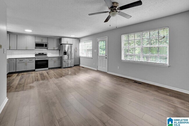 Building Photo - 1053 Ivy Creek Trail