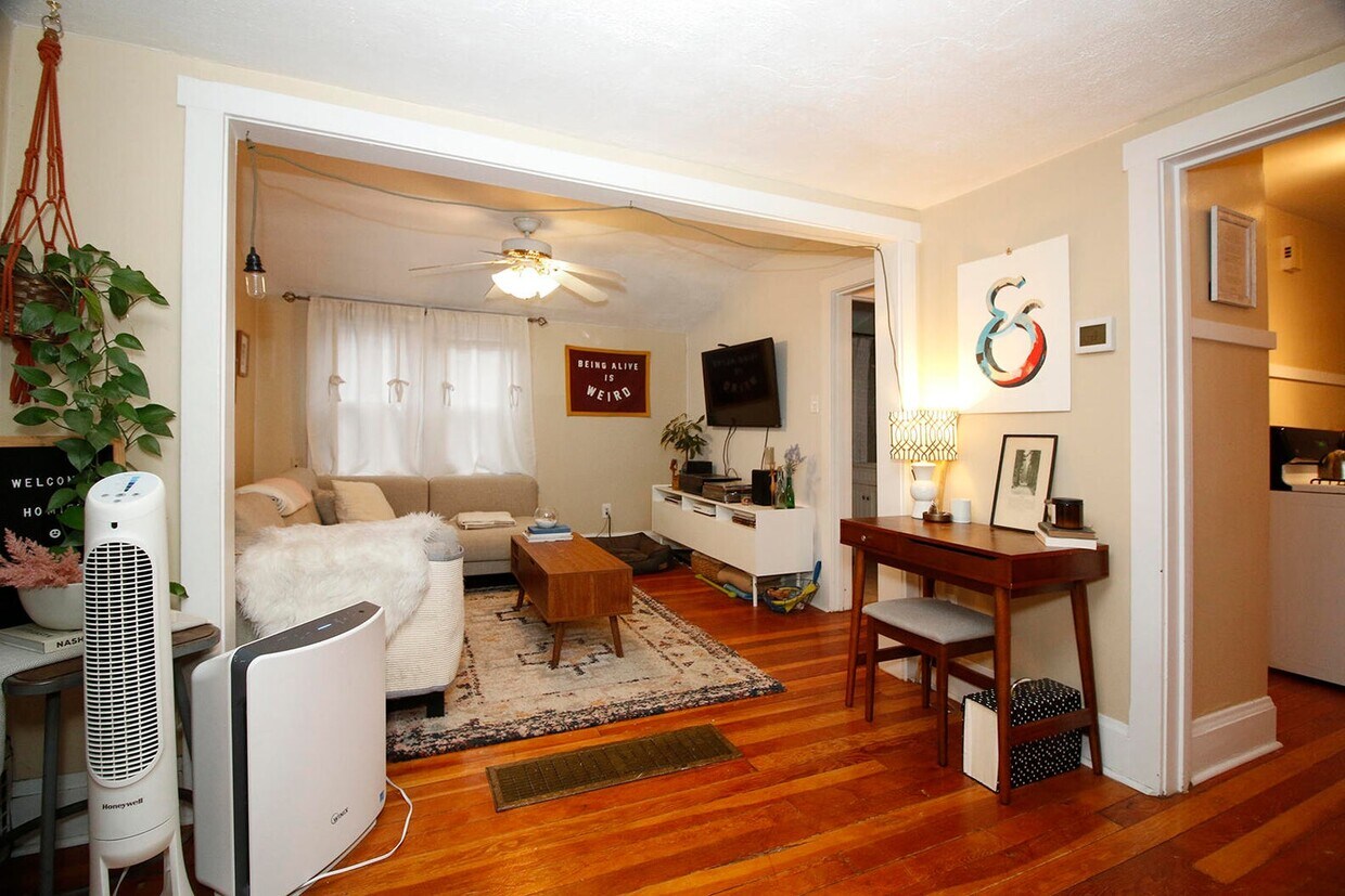 2260 N 63rd St Unit A, Wauwatosa, WI 53213 Condo for Rent in