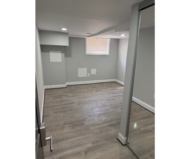 Foto del edificio - 1228 Glyndon Ave