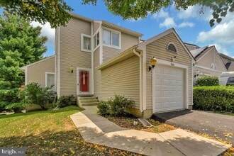 Building Photo - 4660 Winterberry Ln
