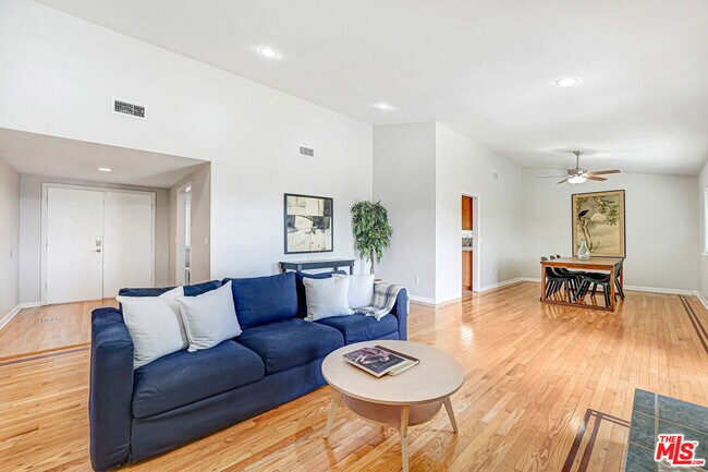 Foto del edificio - 24648 Eilat St