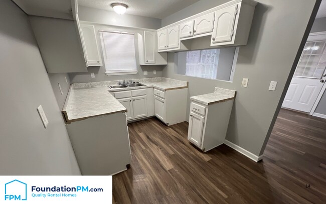 Building Photo - 5059 Carterville Pl