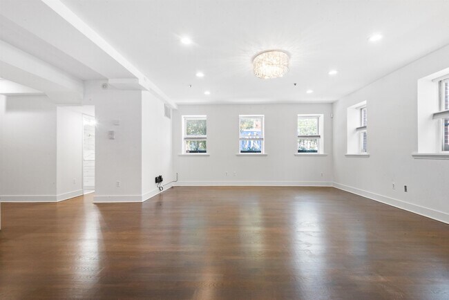 Foto del edificio - 547 Bloomfield St