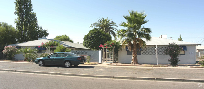 Building Photo - Hazelwood Apartments