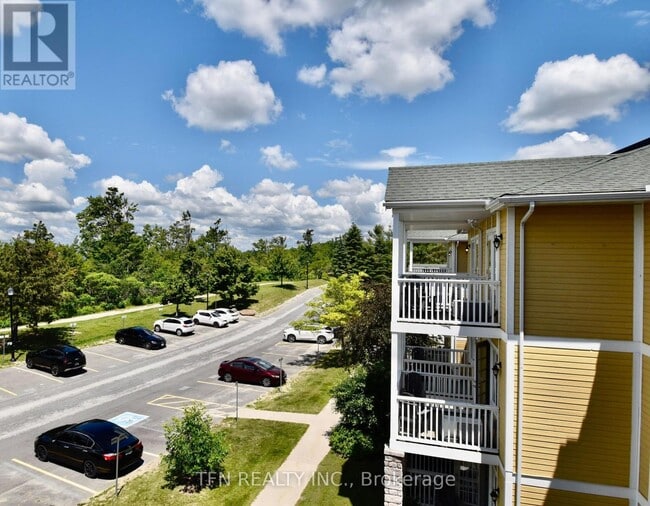Building Photo - 90 Highland Dr