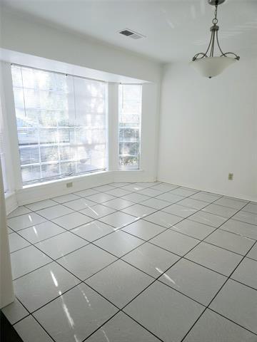 Building Photo - 7603 Dentcrest Dr