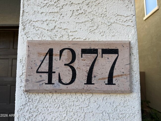 Building Photo - 4377 E Toledo St