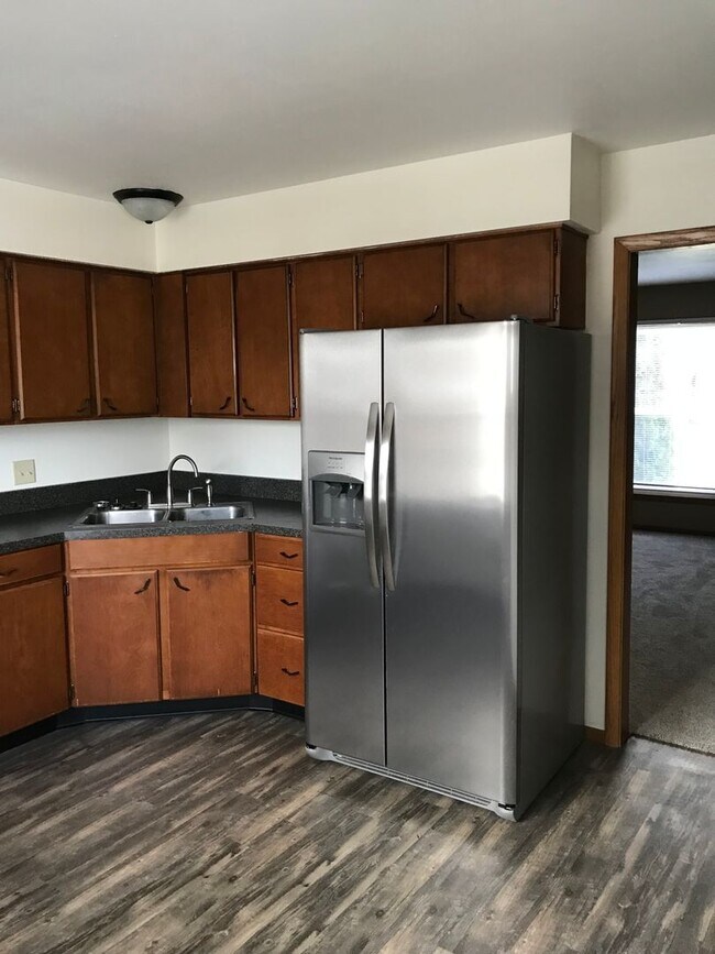 Foto del edificio - 734 Fairwood Dr