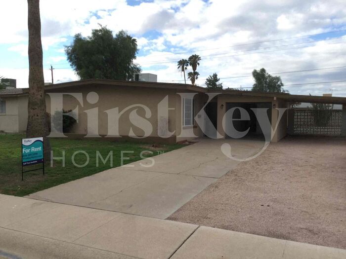 Foto principal - 1158 E Concorda Dr