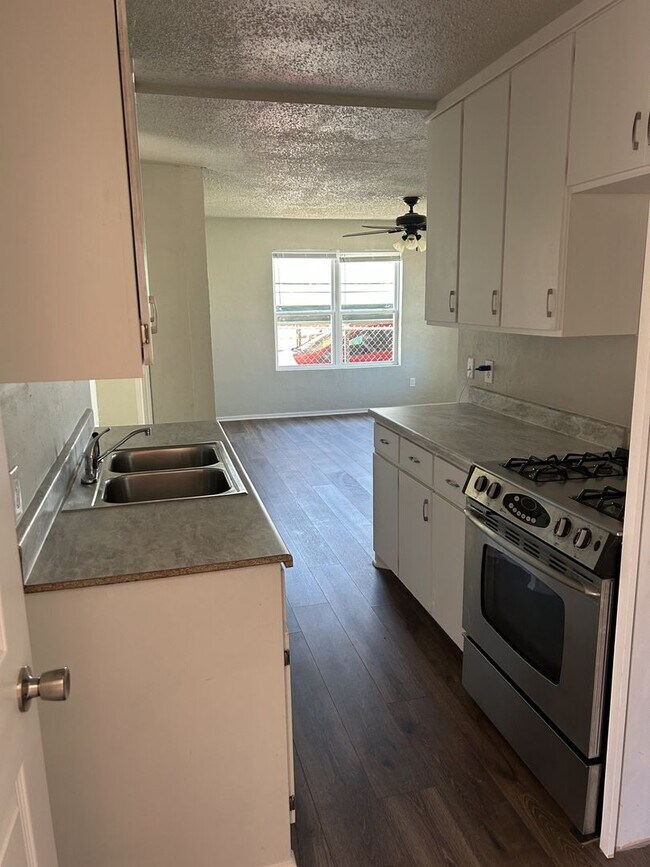 Foto del edificio - Beautiful Fully Remodeled 3 bedroom in Oklahoma City