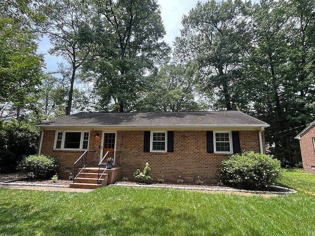 Building Photo - 5414 Hawthorne Pl