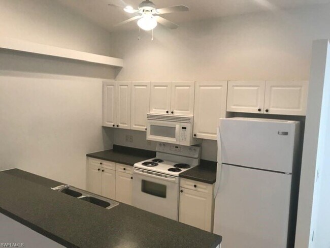 Foto del edificio - 526 NE 24th Pl