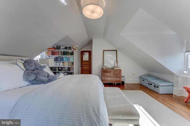 Foto del edificio - 1622 1/2 29th St NW