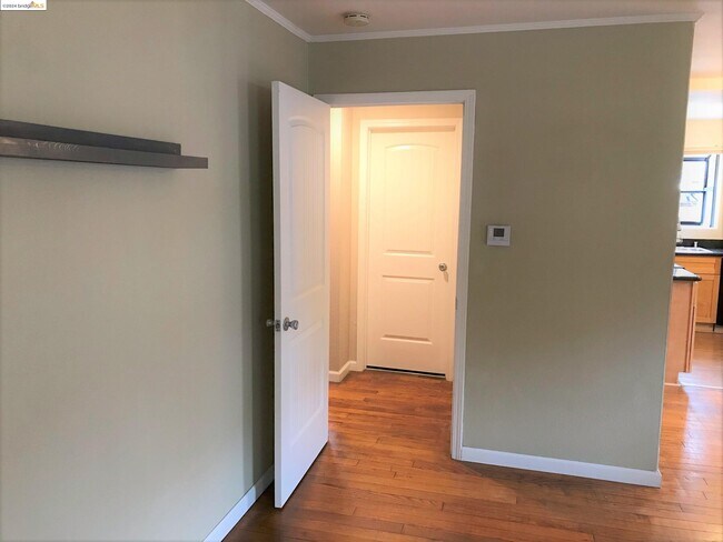 Building Photo - 38049 Canyon Heights Dr