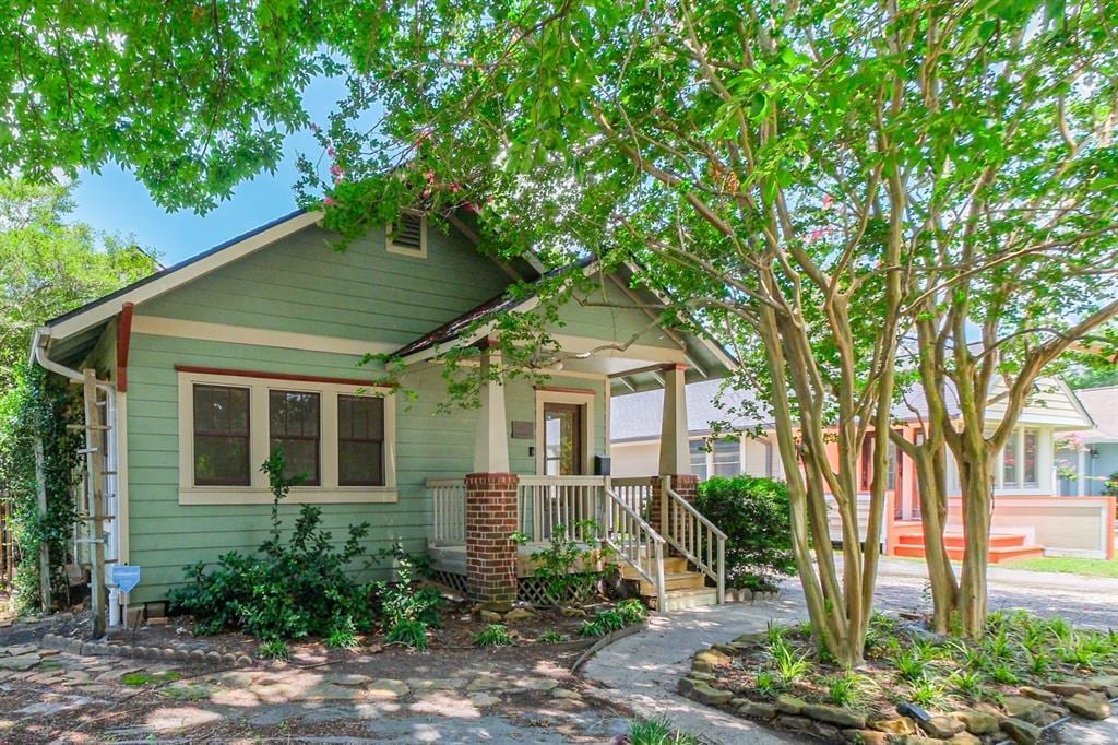 Foto principal - 2215 Harvard St