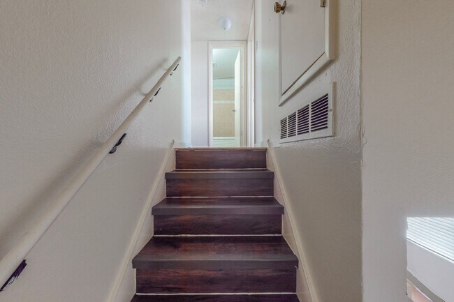 Foto del edificio - North Valley 3 bedroom Townhouse