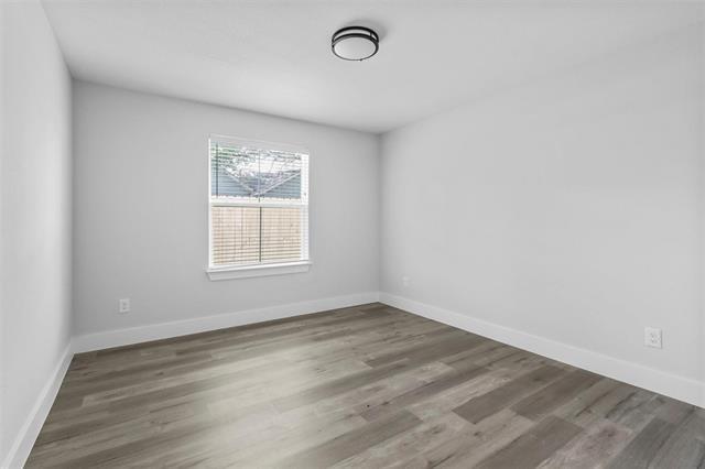 Foto del edificio - 408 W 6th St