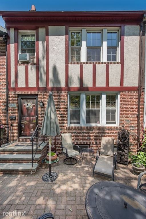 Foto principal - 2168 46th St