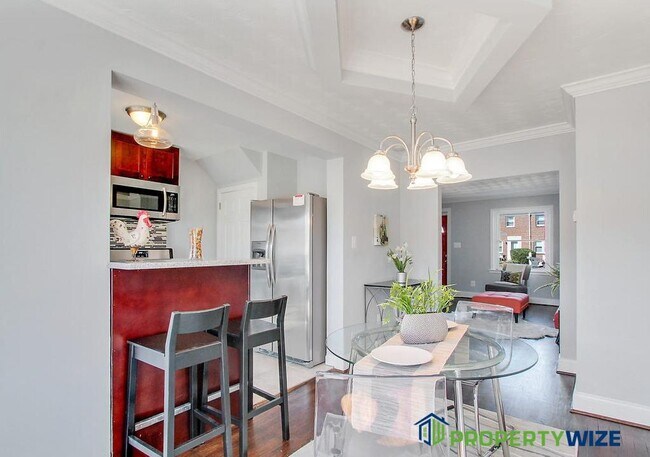Foto del edificio - 2214 Redthorn Rd