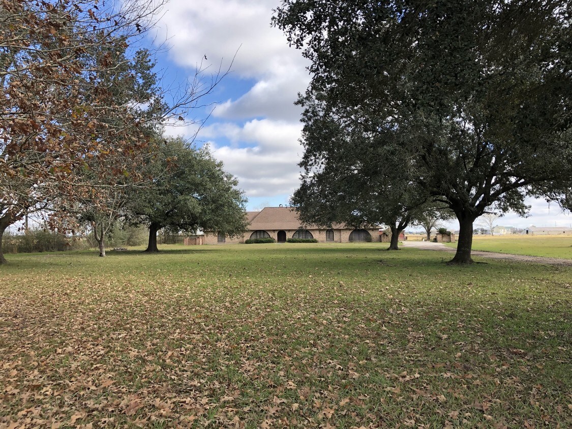 16100 LA383, Iowa, LA 70647 House Rental in Iowa, LA