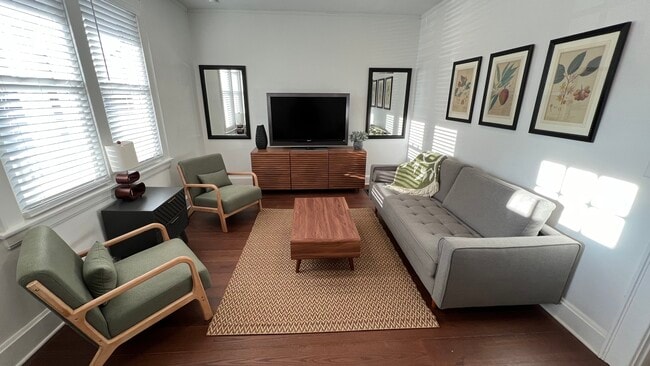 Building Photo - 3044 Minot Ave