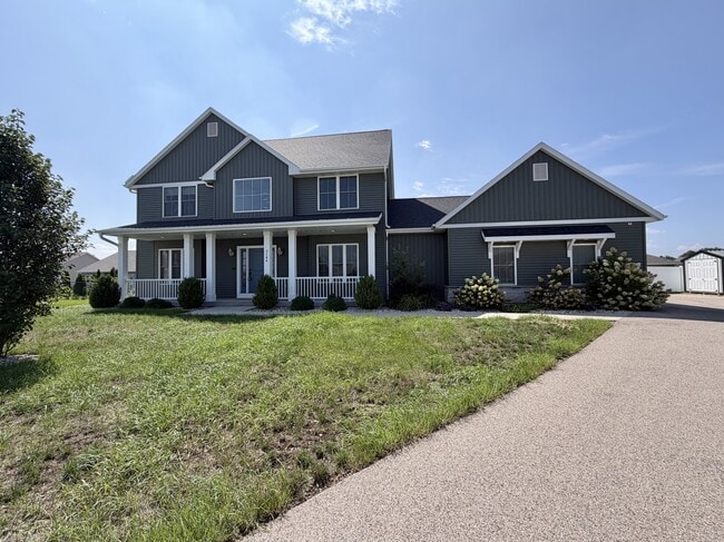 Foto del edificio - 3184 Warbler Ct