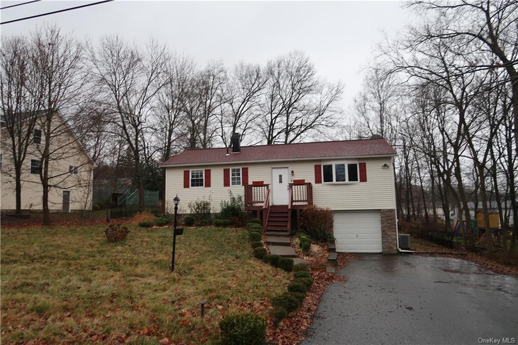 Primary Photo - 62 Orchard Lake Dr