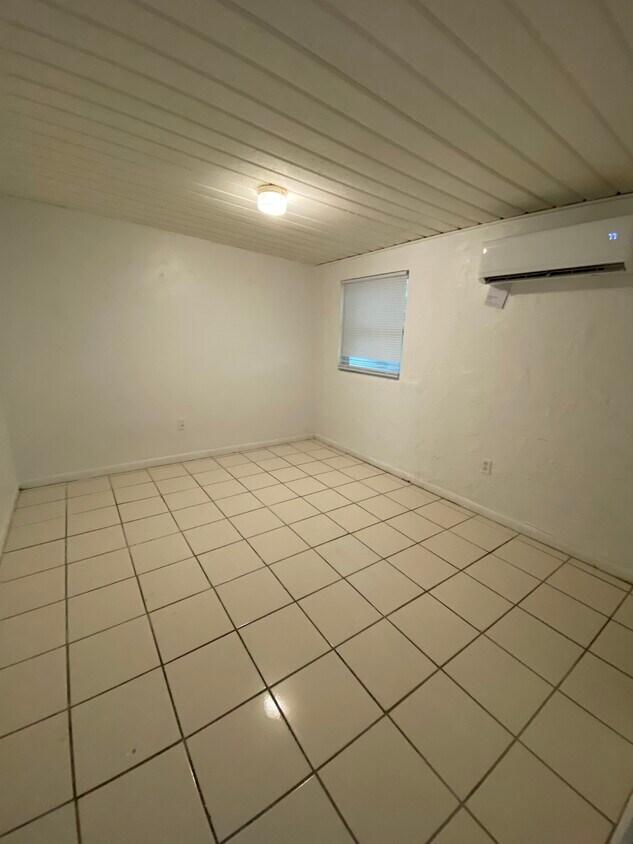 Foto del edificio - 5340 Altoona St