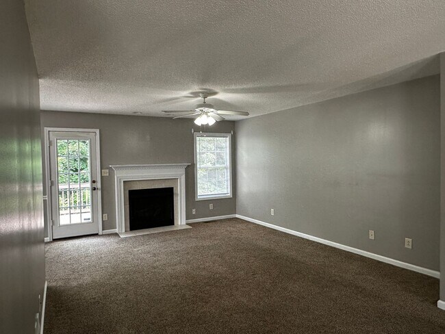 Foto del edificio - 3411 Silty Ct