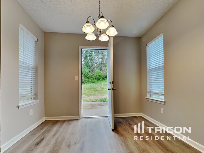 Building Photo - 5330 Rock Place Drive Stone Mountain GA