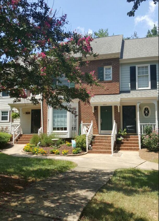 Primary Photo - 2 Bed | 2.5 Bath North Raleigh Townhome!