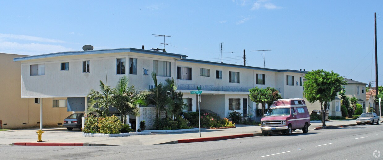 Primary Photo - 10938 Venice Blvd