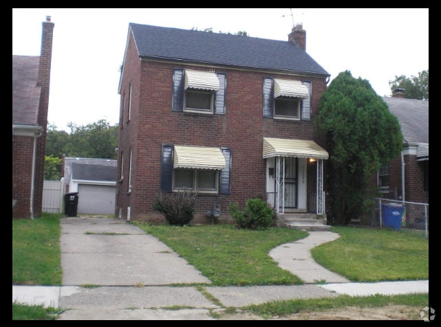 Building Photo - 11682 Glastonbury Ave