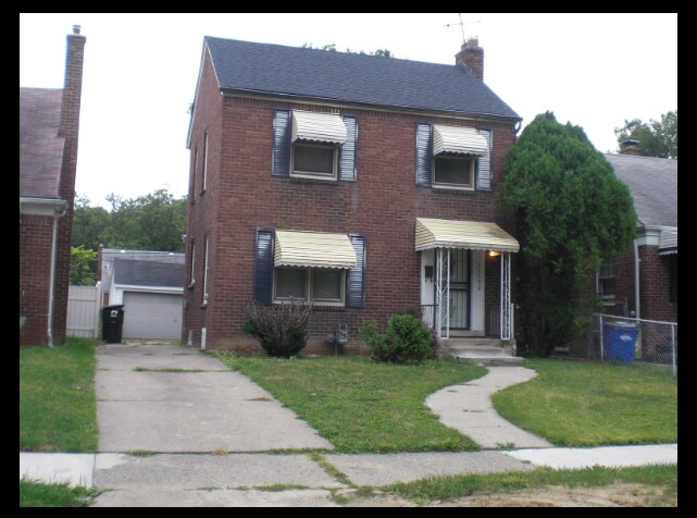 Primary Photo - 11682 Glastonbury Ave