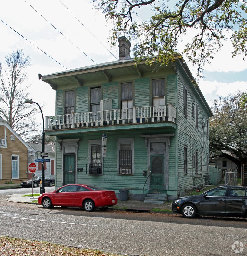 Building Photo - 1900 Esplanade Ave