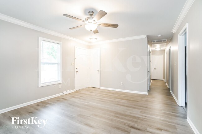 Foto del edificio - 5507 Lawrence Orr Rd