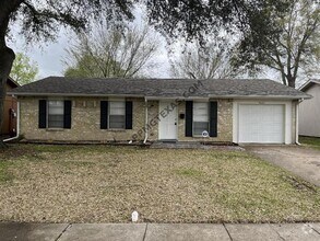 Building Photo - 4025 Charter Dr