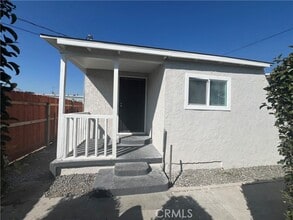 Building Photo - 532 Ramona Ave N