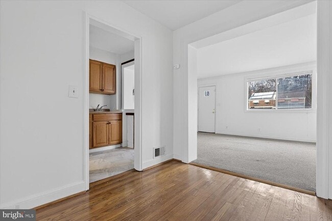 Foto del edificio - 4336 Dubois Pl SE