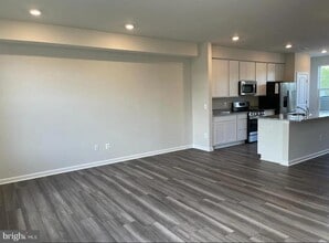 Building Photo - 157 Tye Ct