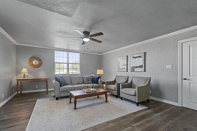 Building Photo - 4520 Trail Lake Dr