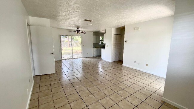 Building Photo - 772 NW Virginia St